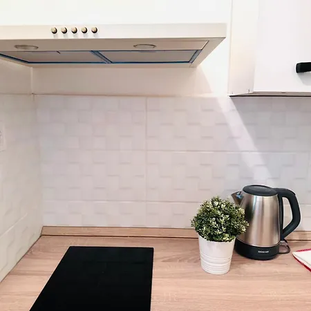 Appartement V2 Market